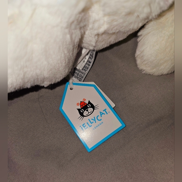 Jellycat Blossom Cream Bunny 'Berry' Medium - BNWTS - Picture 3 of 5